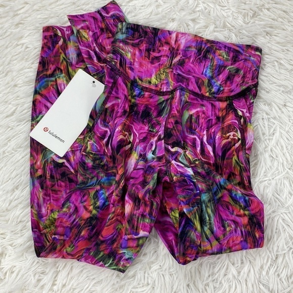 NWT Lululemon Base Pace High-Rise Running Tight 25" Hyper Flow Pink Multi - Picture 6 of 6